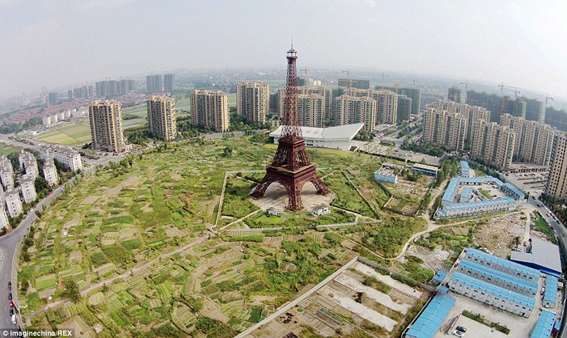 Paris In China: Tianducheng Is An Eerie, Abandoned City Of Lights Clone
